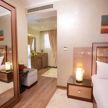 Cairo Taj Hotels & Suites - Dokki Exterior photo