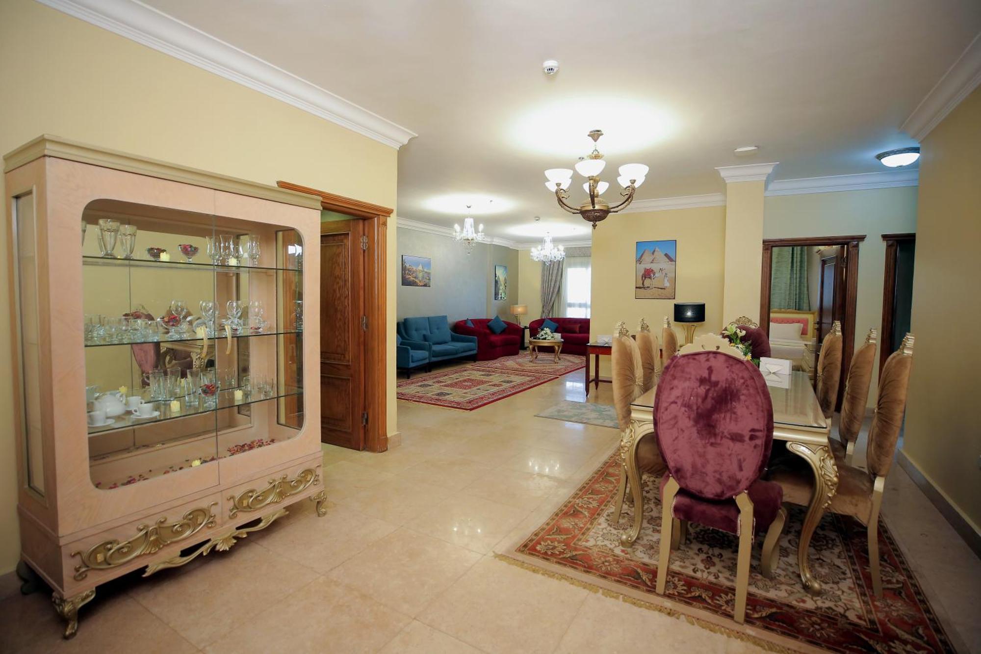 Taj & - Dokki Apartment *